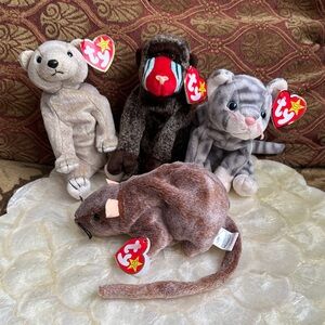 Set of 4 1999 Ty Beenie Babies Silver, Cheeks, Almond, and Tiptoe